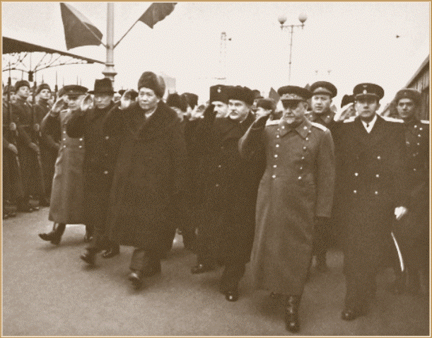 Встреча Мао Цзэдуна на Ярославском вокзале в Москве. - копия.gif